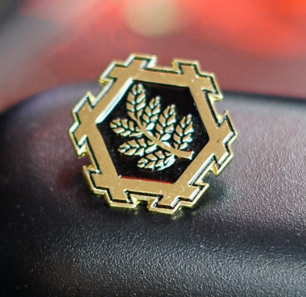 Horisumi Family Crest Pin